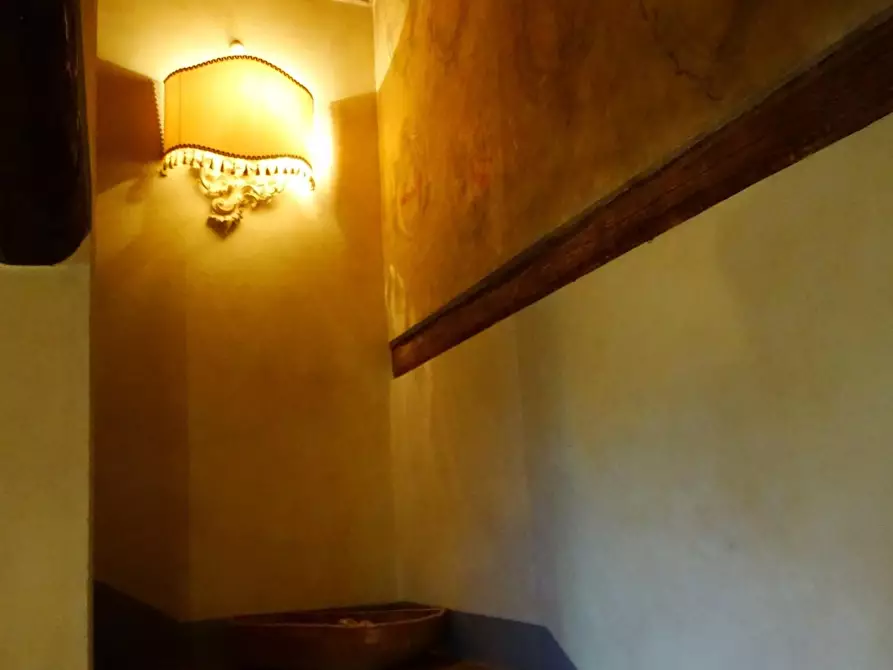 Immagine 21 di Villa in vendita  a San Miniato