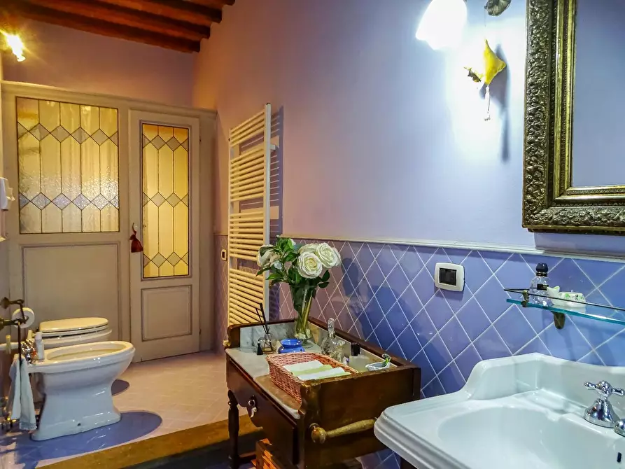 Immagine 9 di Villa in vendita  a San Miniato