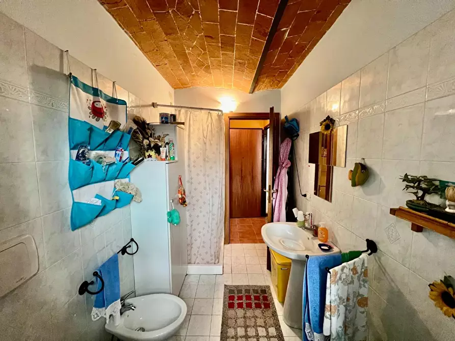 Immagine 15 di Appartamento in vendita  a Pistoia