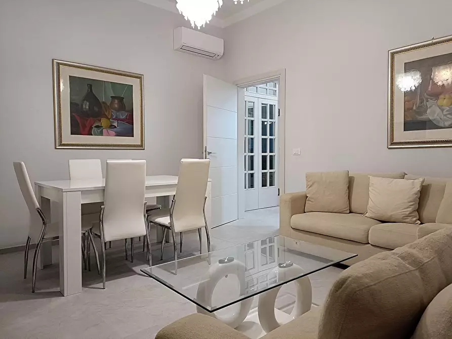 Immagine 6 di Appartamento in affitto  a Massa