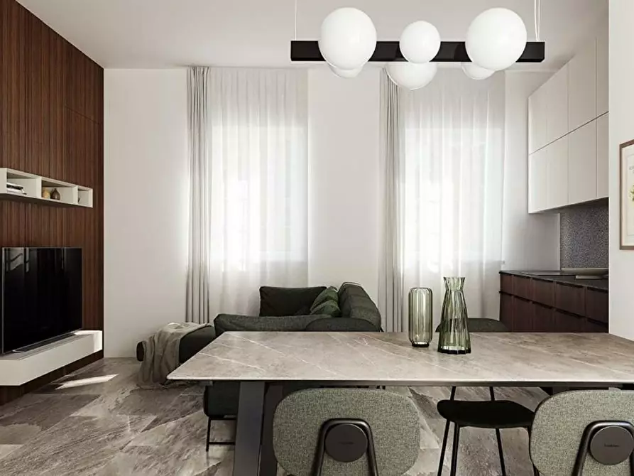 Immagine 4 di Appartamento in vendita  a Lucca