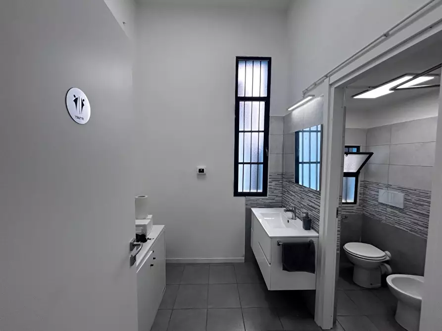 Immagine 22 di Attività artigianale in vendita  a Castelfranco Di Sotto