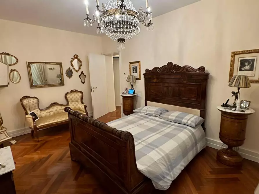 Immagine 37 di Villa in vendita  a Forte Dei Marmi