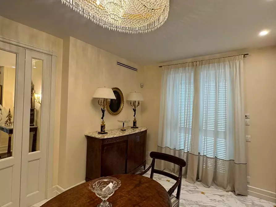 Immagine 24 di Villa in vendita  a Forte Dei Marmi