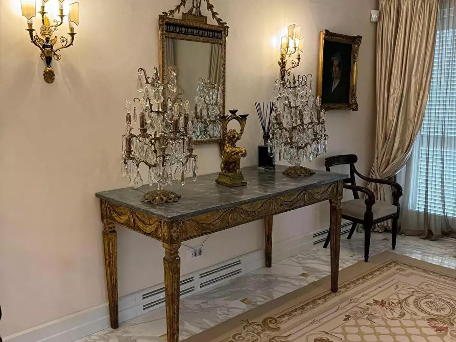 Immagine 27 di Villa in vendita  a Forte Dei Marmi