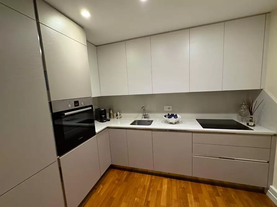 Immagine 18 di Villa in vendita  a Forte Dei Marmi