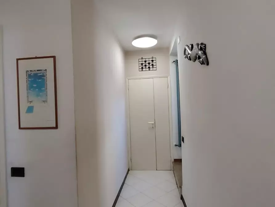 Immagine 19 di Appartamento in vendita  a Carrara