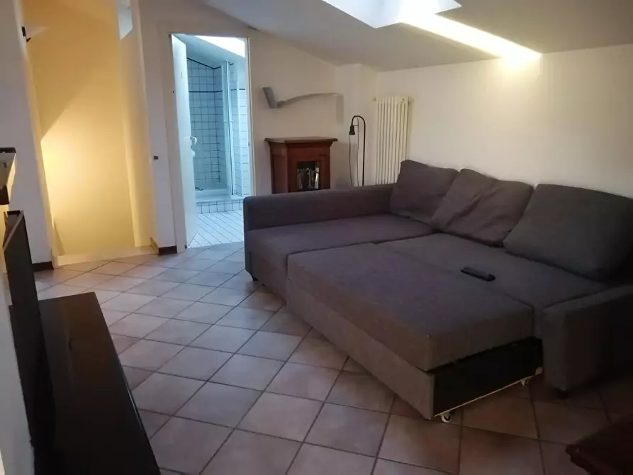 Immagine 4 di Mansarda in vendita  a Carrara