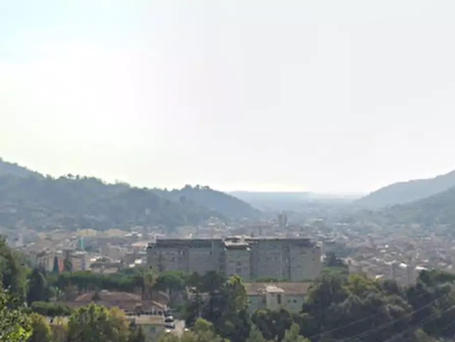 Immagine 17 di Mansarda in vendita  a Carrara