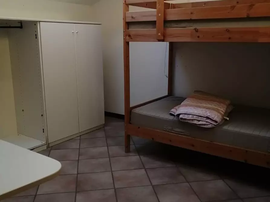 Immagine 6 di Mansarda in vendita  a Carrara