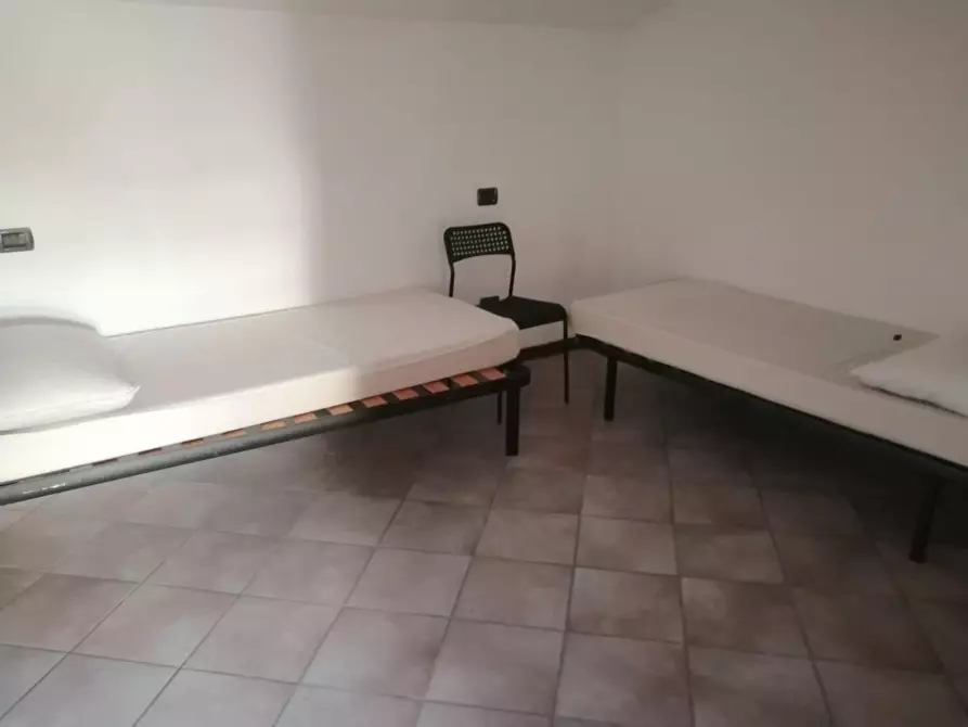 Immagine 7 di Mansarda in vendita  a Carrara