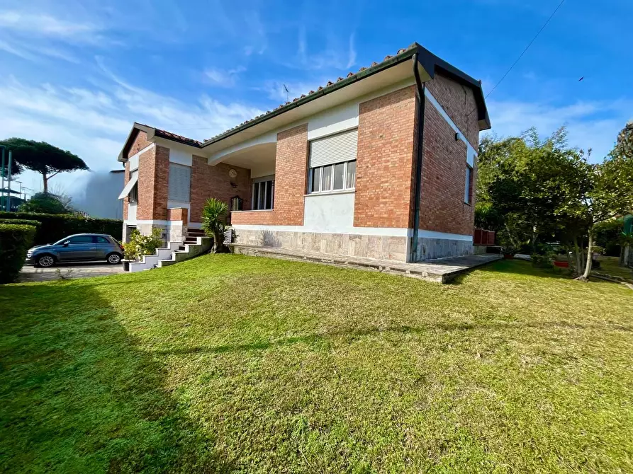 Immagine 1 di Casa indipendente in vendita  a Pisa