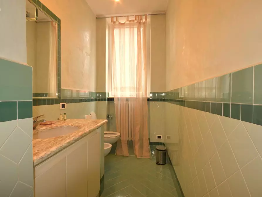 Immagine 22 di Villa in vendita  a Lucca