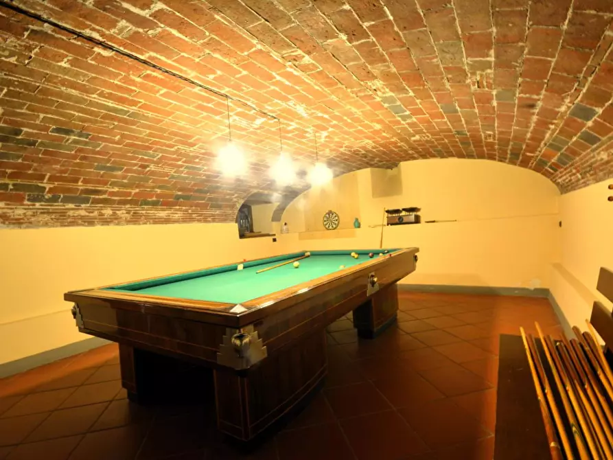 Immagine 33 di Villa in vendita  a Lucca