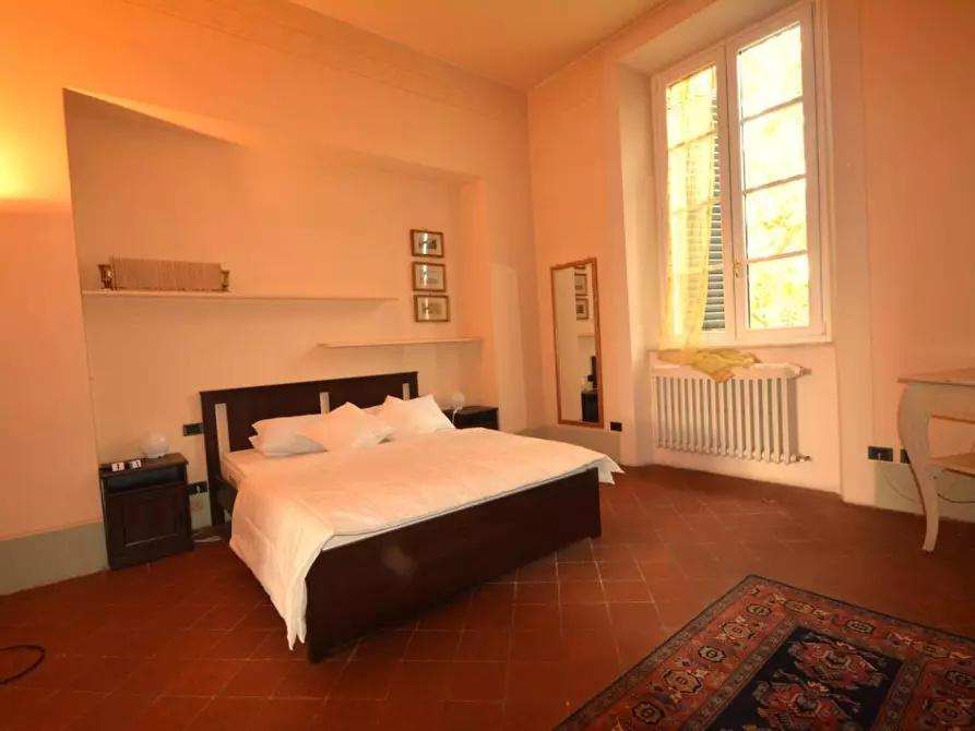 Immagine 20 di Villa in vendita  a Lucca