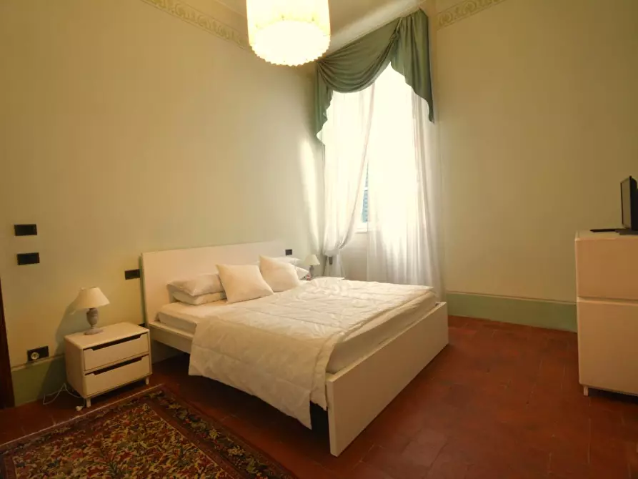 Immagine 18 di Villa in vendita  a Lucca