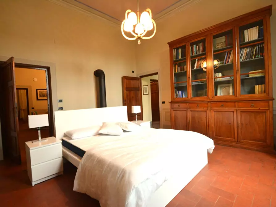 Immagine 16 di Villa in vendita  a Lucca