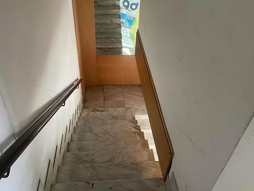 Immagine 19 di Capannone industriale in vendita  a Massa