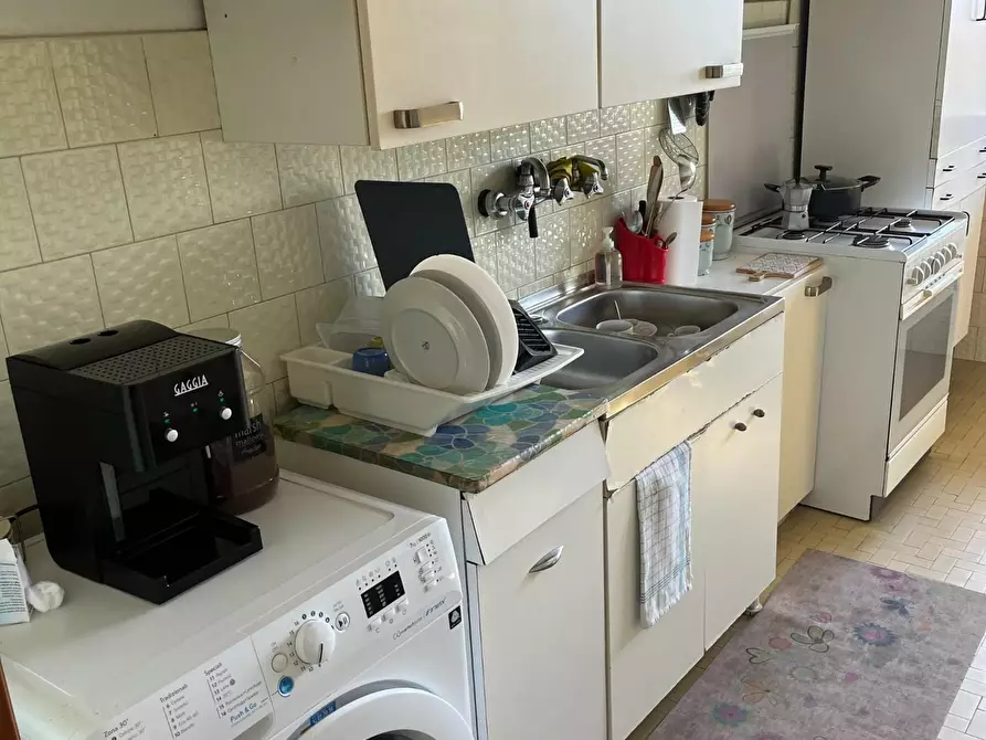 Immagine 7 di Appartamento in vendita  a Carrara