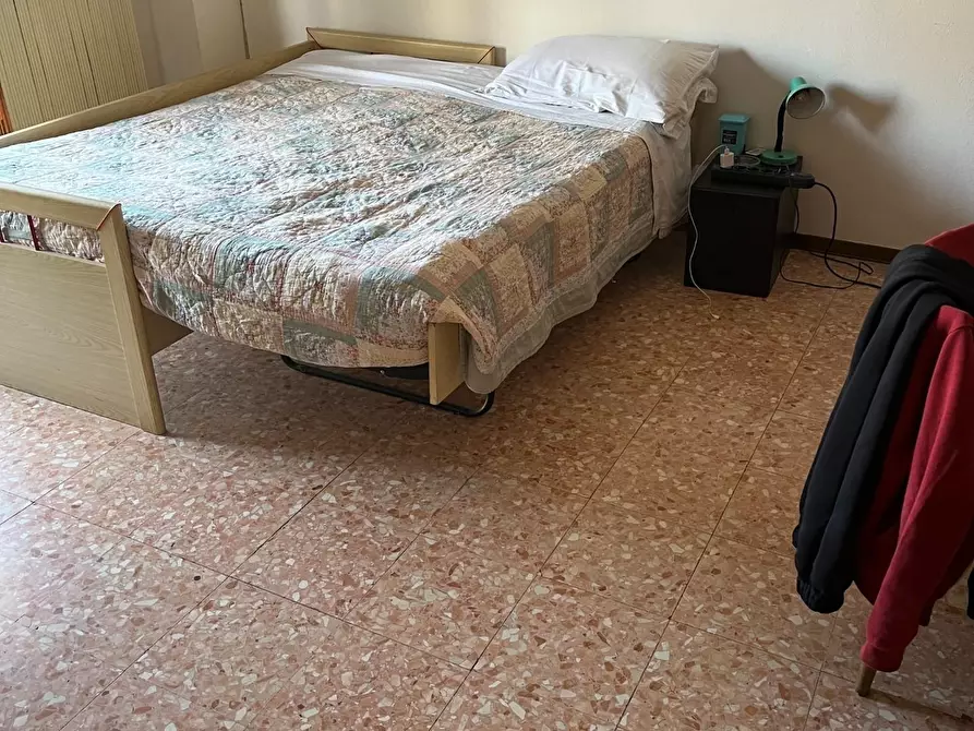 Immagine 15 di Appartamento in vendita  a Carrara