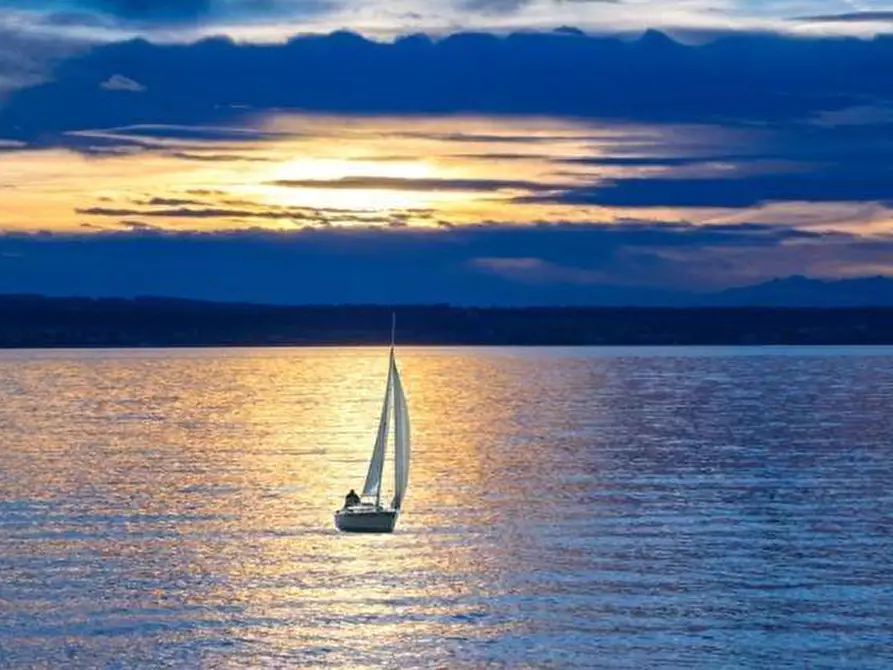 Immagine 18 di Appartamento in vendita  a Ameglia