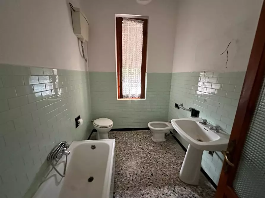 Immagine 52 di Appartamento in vendita  a Ameglia