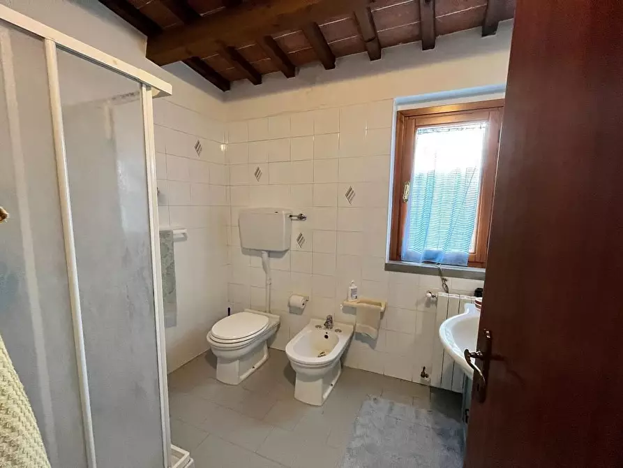 Immagine 21 di Casa colonica in vendita  a Gambassi Terme