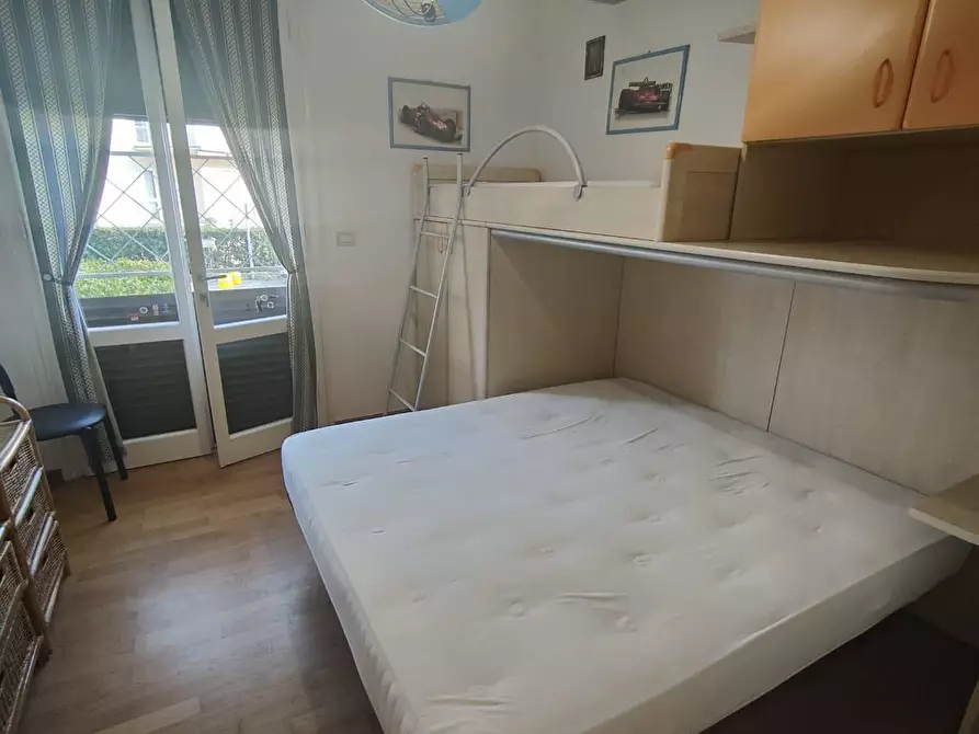 Immagine 10 di Appartamento in vendita  a Viareggio