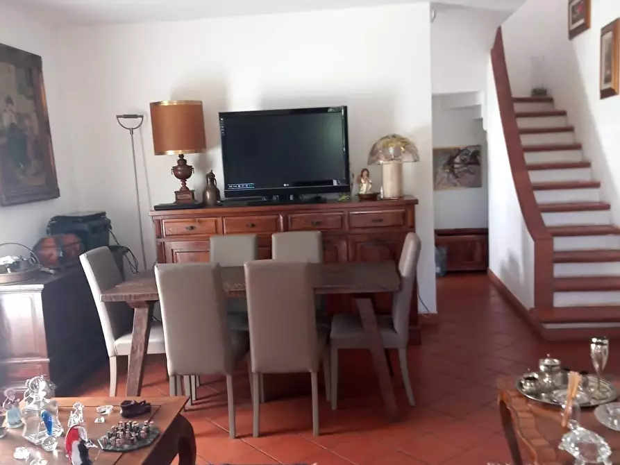 Immagine 7 di Casa bifamiliare in vendita  a Montignoso