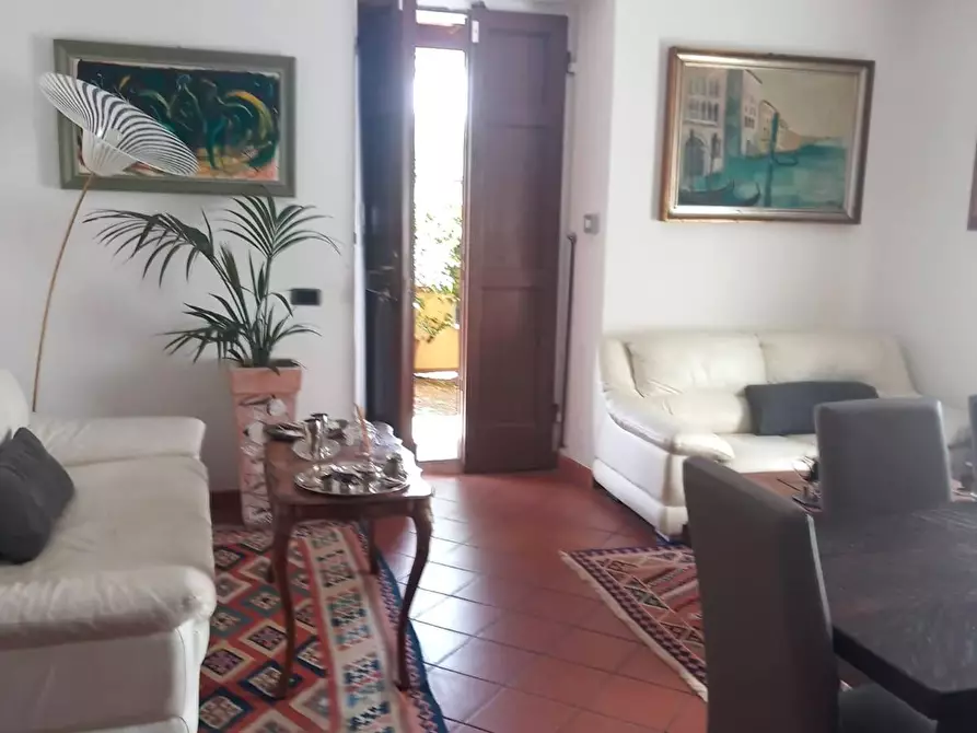 Immagine 8 di Casa bifamiliare in vendita  a Montignoso