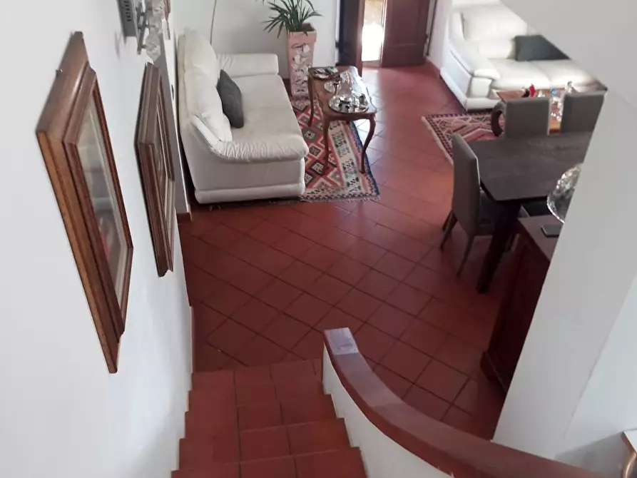 Immagine 11 di Casa bifamiliare in vendita  a Montignoso