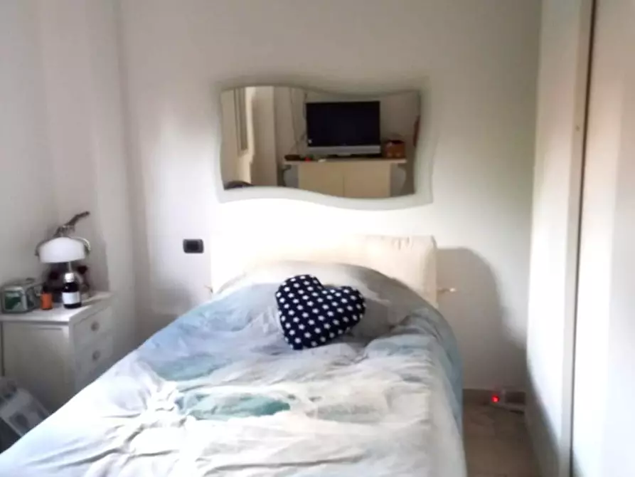 Immagine 15 di Casa bifamiliare in vendita  a Montignoso