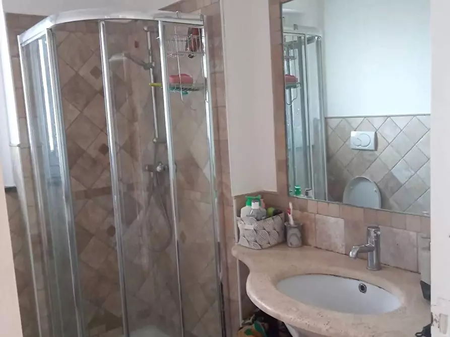 Immagine 16 di Casa bifamiliare in vendita  a Montignoso