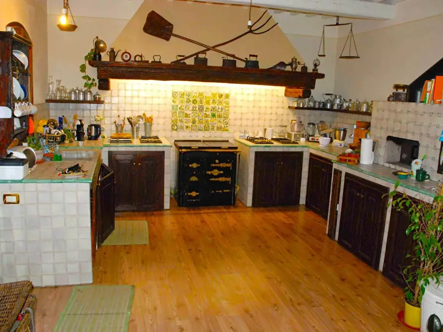 Immagine 24 di Villa in vendita  a Lucca