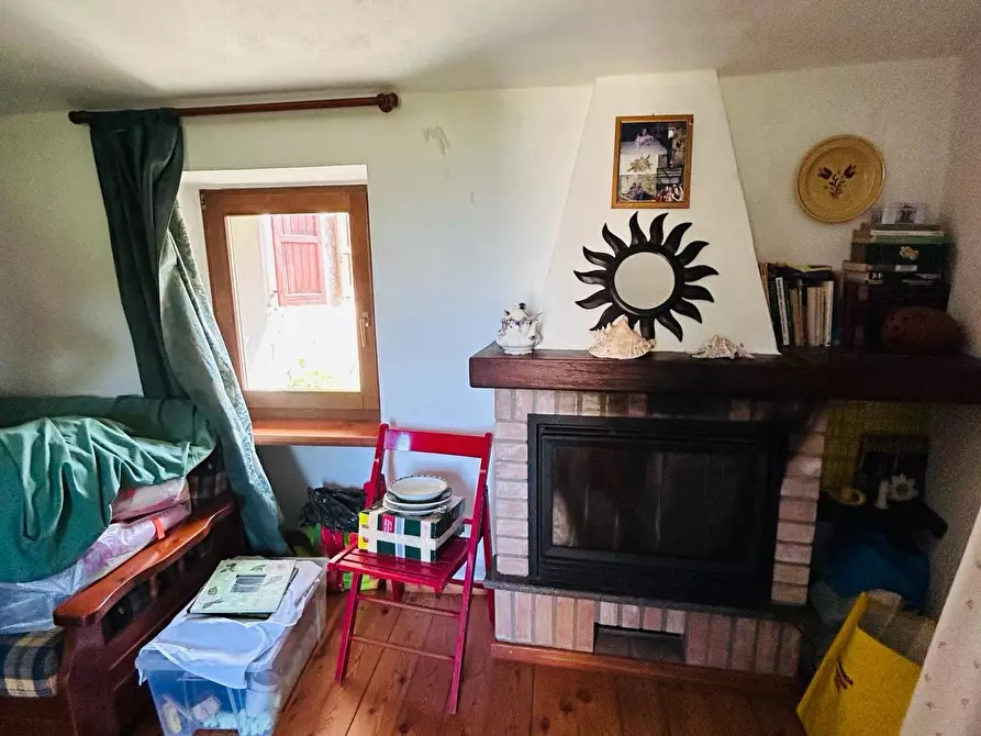 Immagine 22 di Casa colonica in vendita  a Tresana