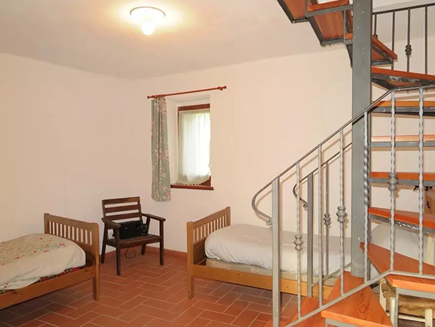 Immagine 56 di Casa colonica in vendita  a Tresana