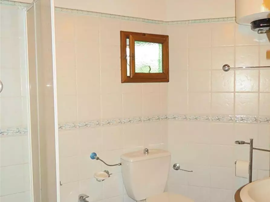 Immagine 58 di Casa colonica in vendita  a Tresana