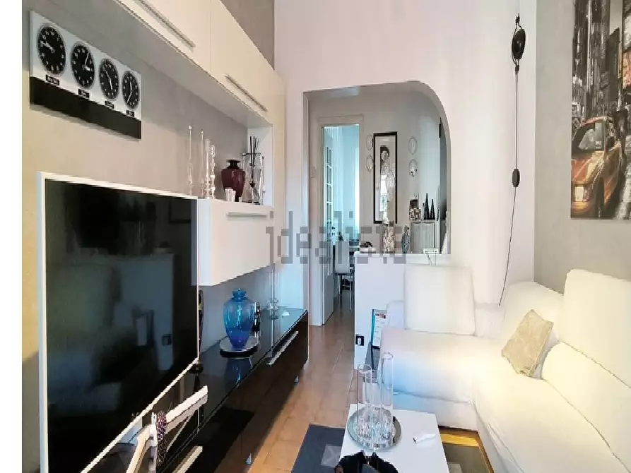 Immagine 2 di Villetta a schiera in vendita  a Carrara