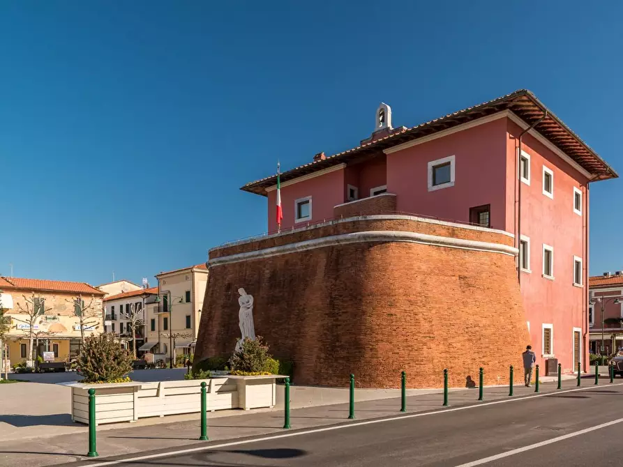 Immagine 23 di Villa in vendita  a Forte Dei Marmi