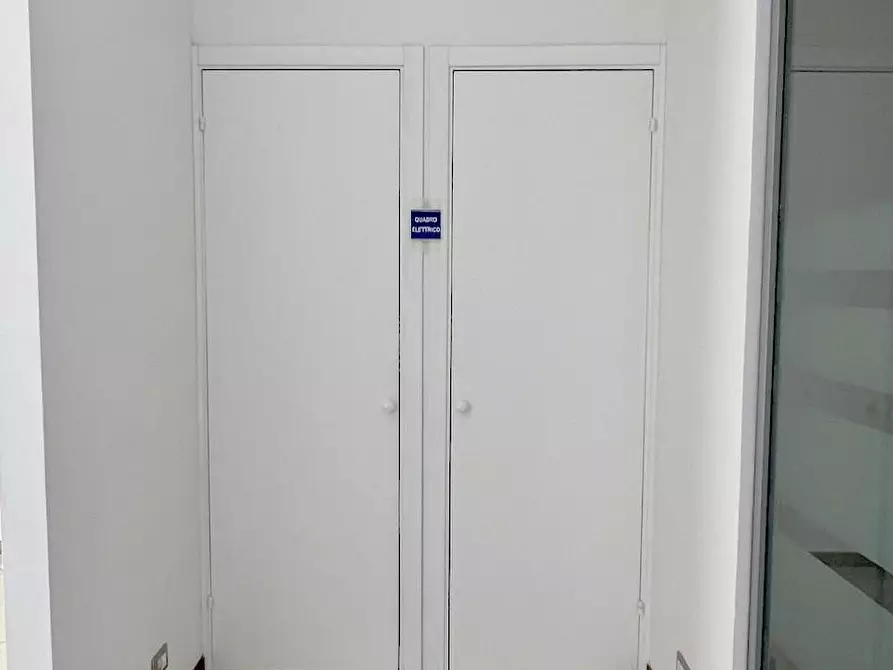 Immagine 16 di Ufficio in affitto  a Pisa