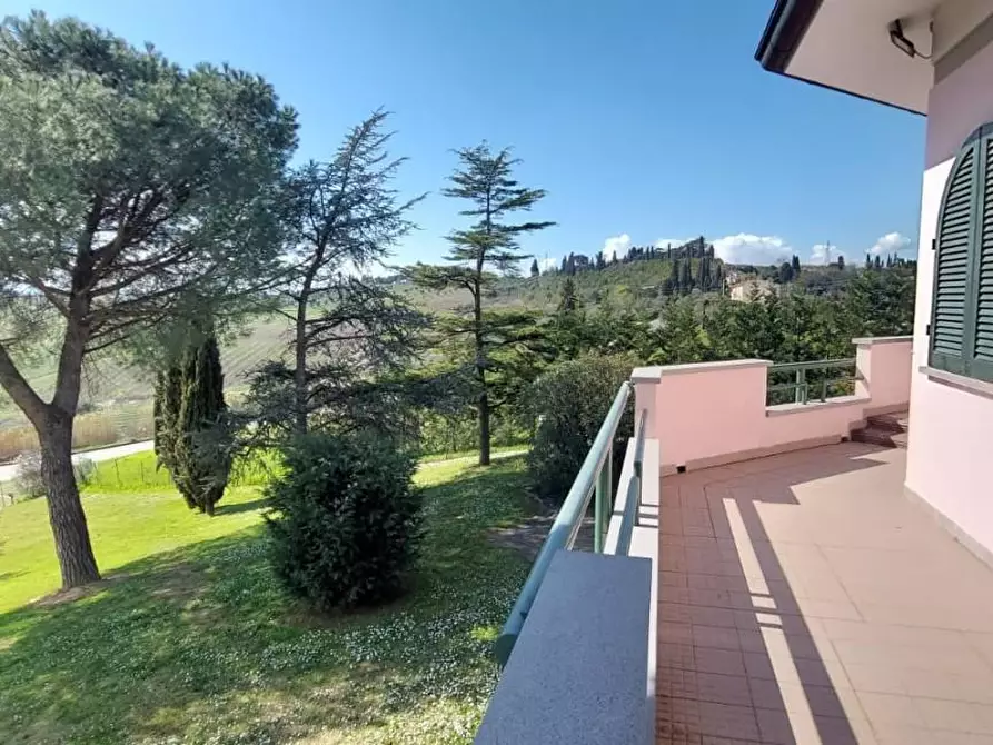 Immagine 7 di Villa in vendita  a Cerreto Guidi