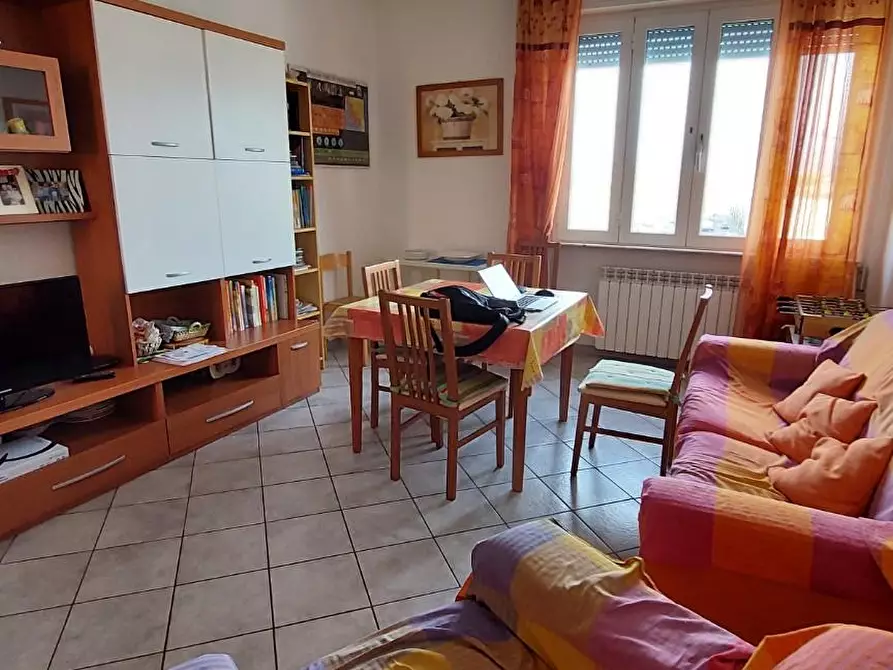 Immagine 4 di Appartamento in vendita  a Viareggio