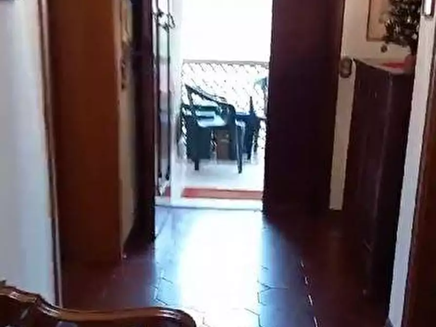 Immagine 5 di Porzione di casa in vendita  a Massa