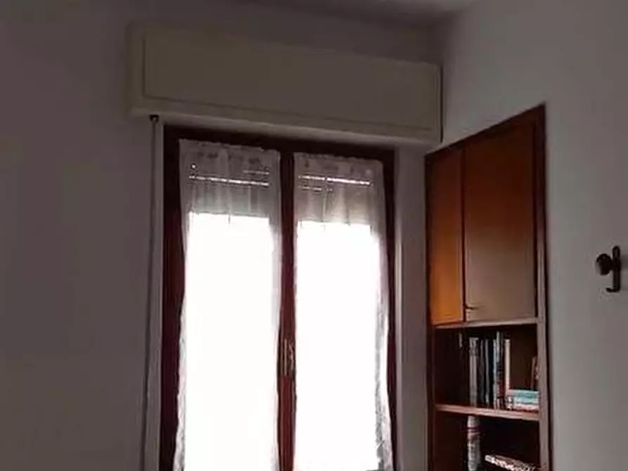 Immagine 32 di Porzione di casa in vendita  a Massa