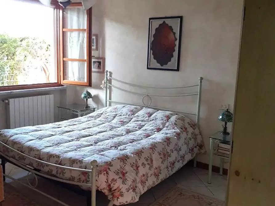 Immagine 14 di Appartamento in vendita  a Massa