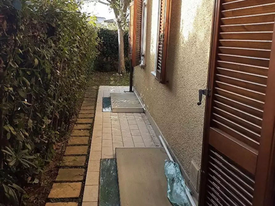 Immagine 12 di Appartamento in vendita  a Massa