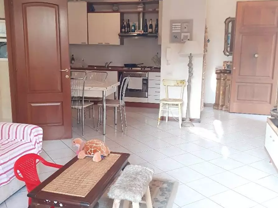 Immagine 10 di Appartamento in vendita  a Massa