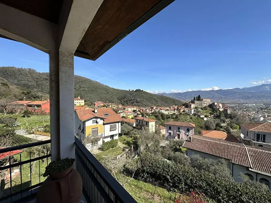 Immagine 17 di Casa semindipendente in vendita  a Ameglia