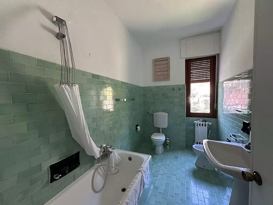 Immagine 33 di Casa semindipendente in vendita  a Ameglia