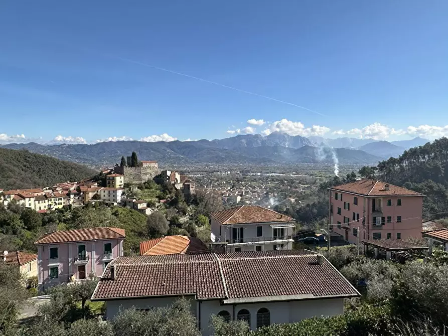 Immagine 25 di Casa semindipendente in vendita  a Ameglia